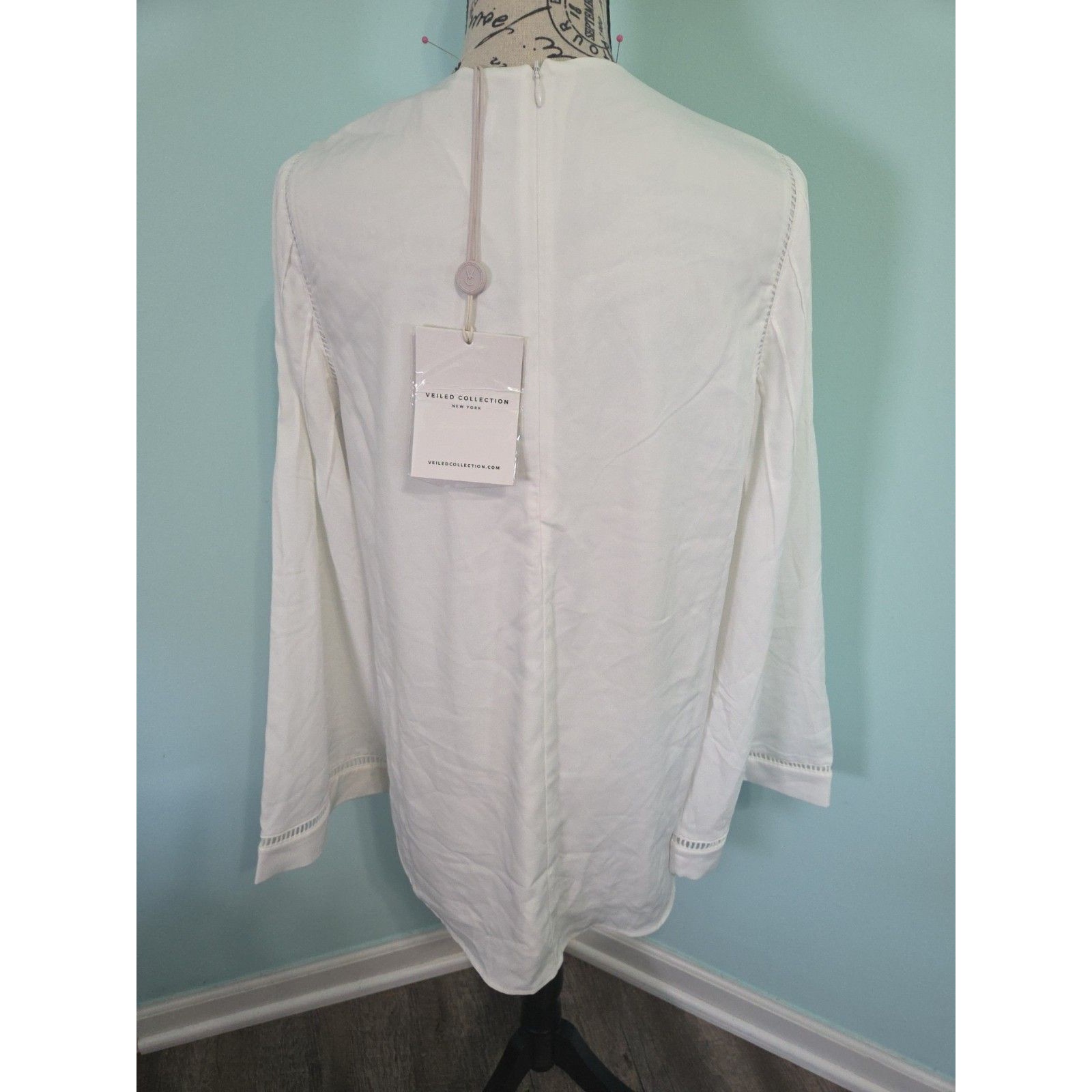 Veiled Collection Maryam Top White Kimono Sleeve Small New With Tags — image 2 of 5